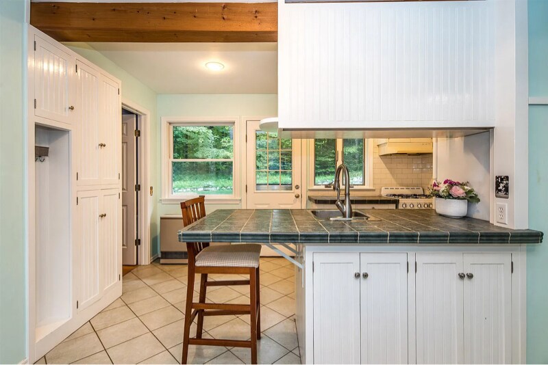 Building Photo - 200 Applewood Ln
