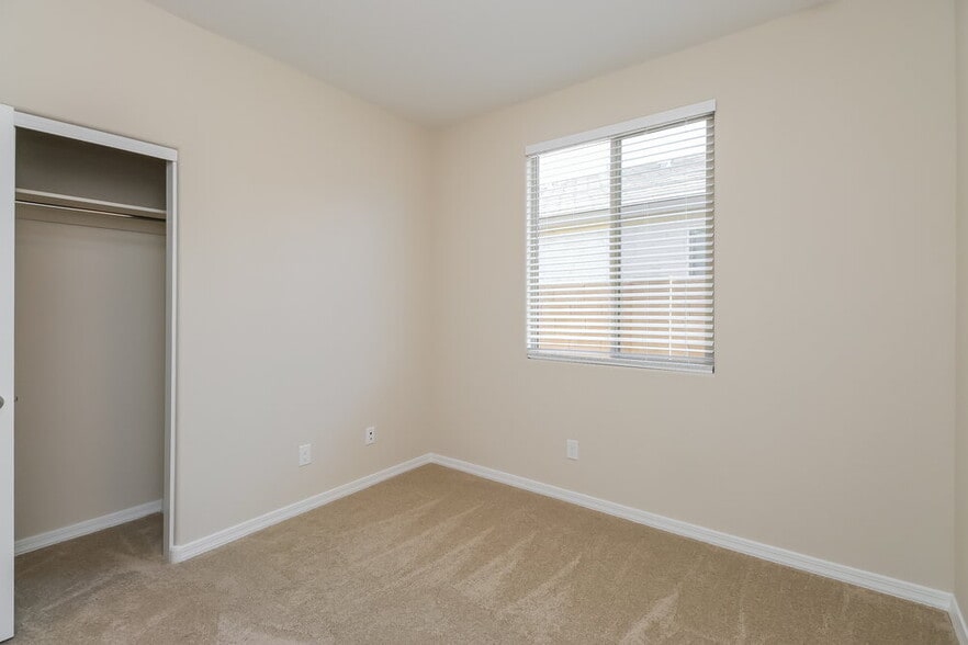 Building Photo - 1604 Flintlock Dr