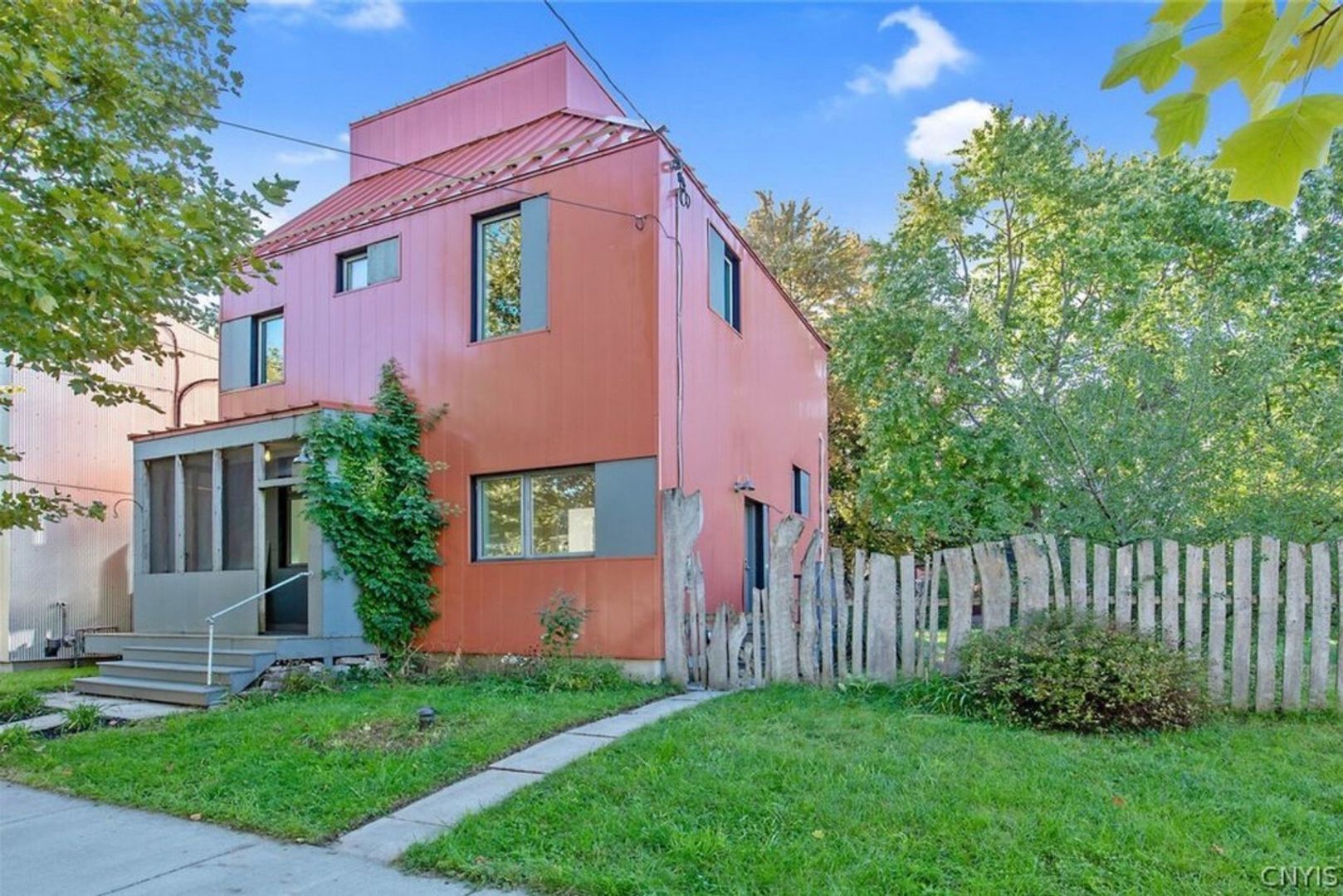 Building Photo - 621 Otisco St