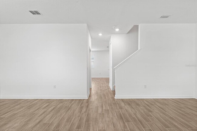 Building Photo - 3053 Ella Wy