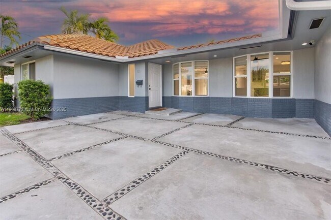 Primary Photo - 6311 NE 20th Way