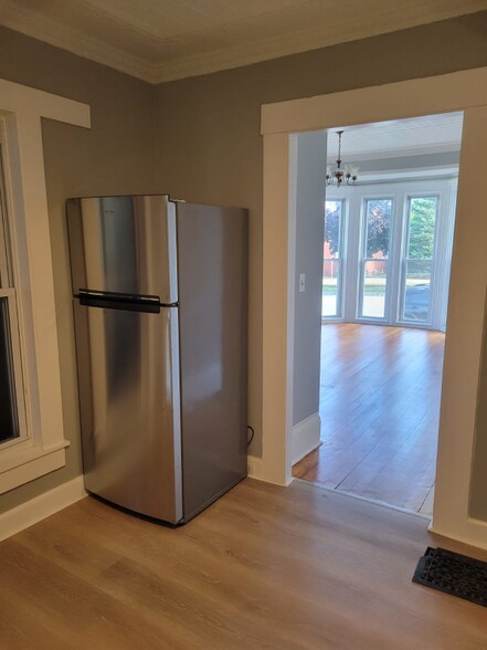 Building Photo - 427 Hanover St