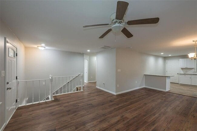 Building Photo - 257 Barfield Ave SW