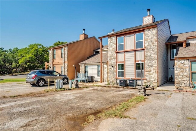 Building Photo - 3 Cypress Fairway Village