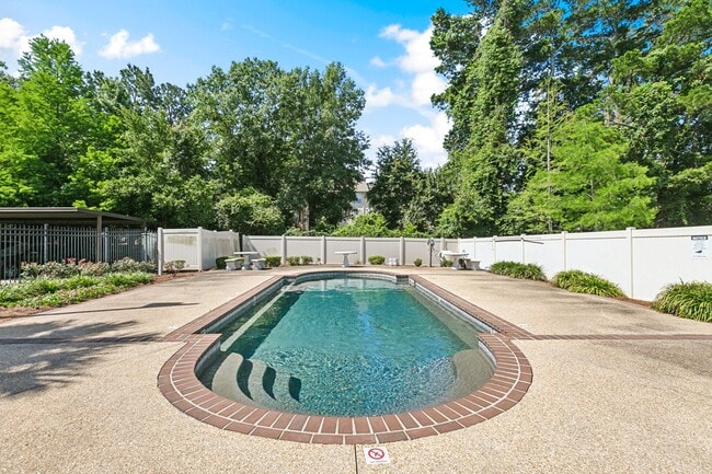 Building Photo - Perkins Palms Condominiums - 2 Bedroom Available Now