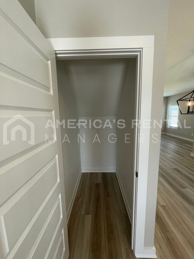 Building Photo - Home for Rent in Jasper, AL!!! Available to View Now!!!  DEPOSIT VIEWING!!