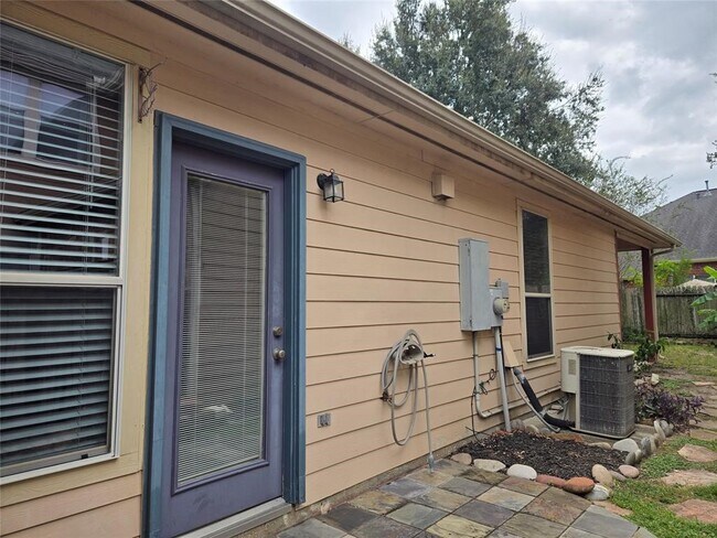 Building Photo - 21619 Shallow Glen Ln