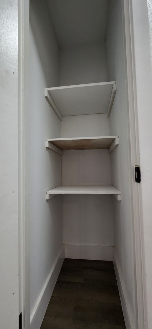 Building Photo - Completely Remodeled 3 Bed / 2 Bath Home 1,704 SF