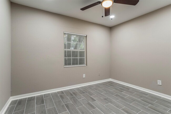 Building Photo - 10639 Autumn Meadow Ln