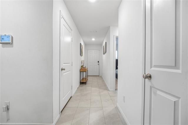 Building Photo - 1408 Yachtclub Dr