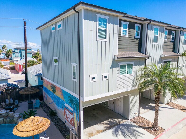 Building Photo - 1701 S Station St