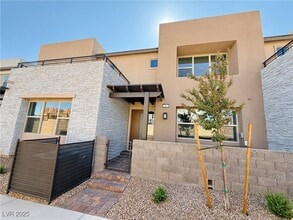 Building Photo - 1465 Hopeful Lark Ln