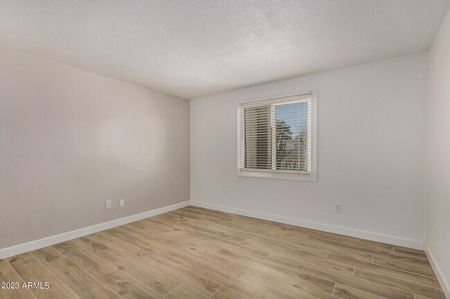 Building Photo - 14435 N 36th St