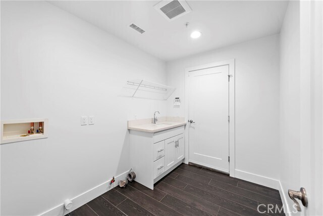 Building Photo - 701 Avenida Presidio