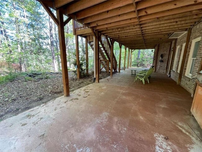 Building Photo - 1378 Greencrest Ct SW