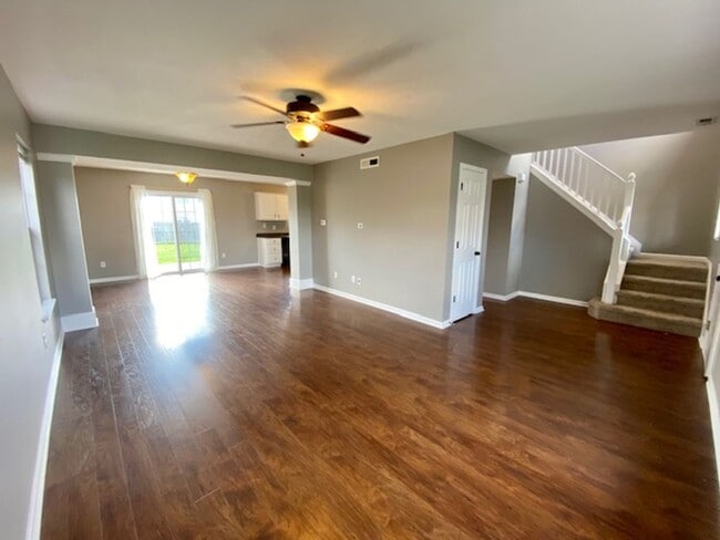 Building Photo - COMING SOON!! 3 Bedroom 2.5 Bathrooms in McCordsville!