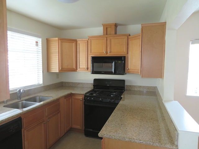 Building Photo - 4509 E vistapark Dr
