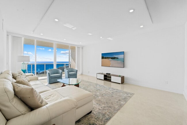 Building Photo - 3100 N Ocean Blvd