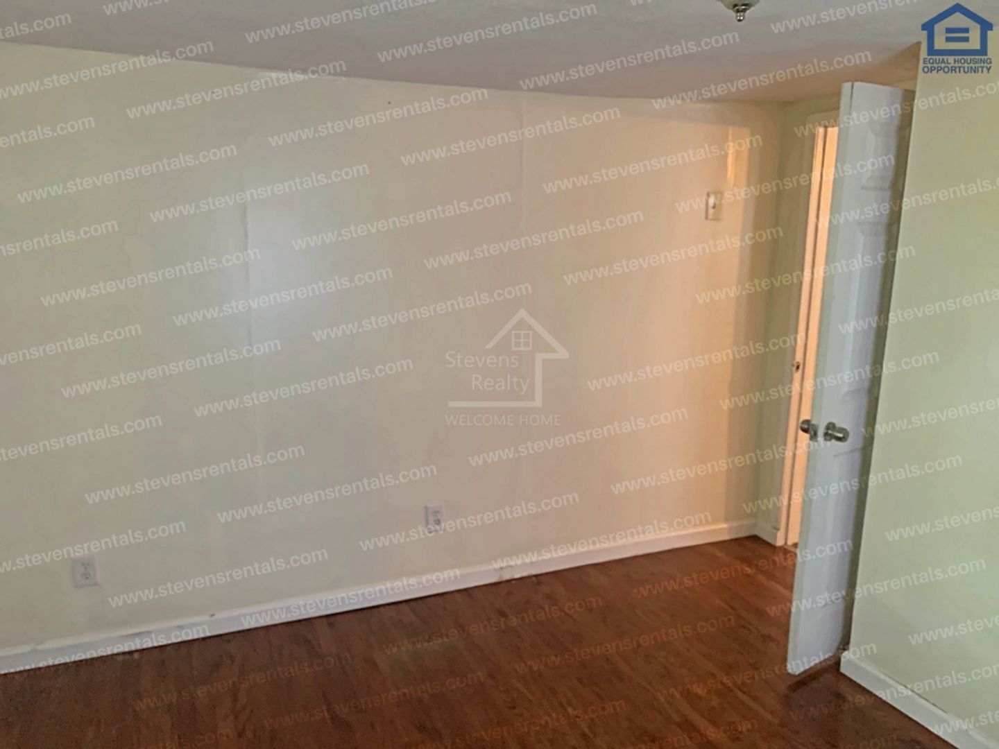 Building Photo - 3015 Sunset Ave