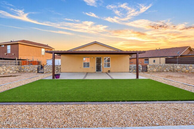 Building Photo - 7362 Mesquite Sun Ln