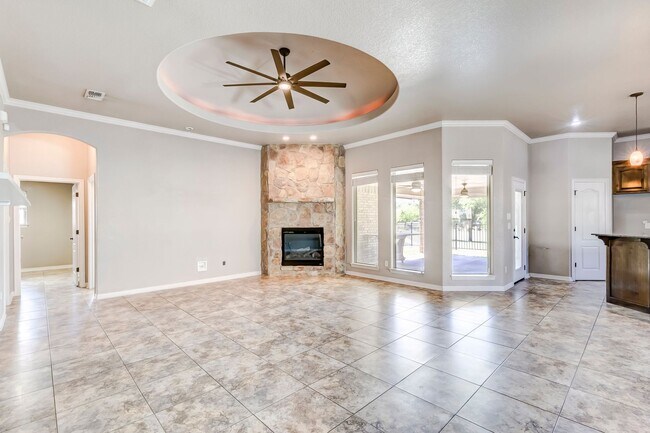 Building Photo - 7026 Chimney Hill Dr