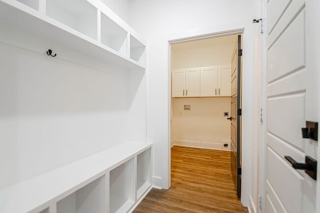 Building Photo - Move-In Ready New Construction Near Downtown & Hospitals!