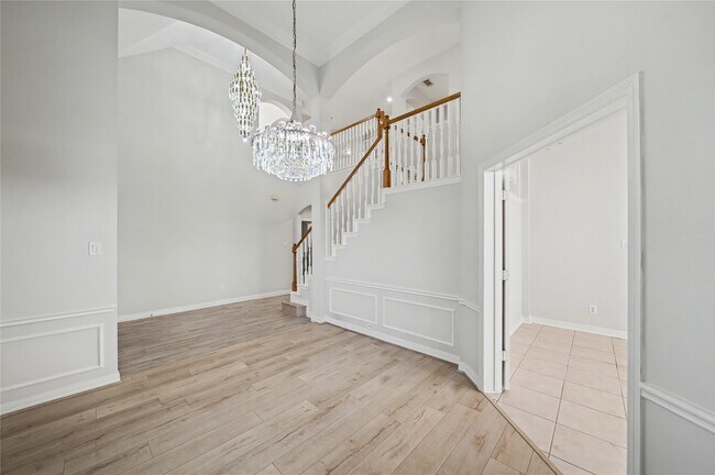 Building Photo - 5807 Bayberry Way