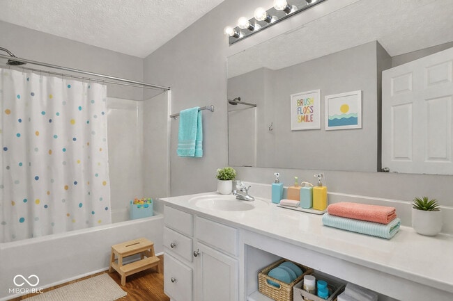 Building Photo - 13441 Spicebush Ct