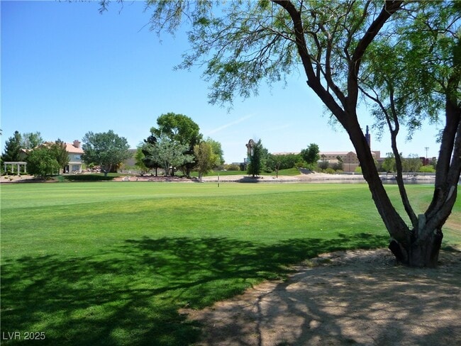 Building Photo - 4913 Forest Oaks Dr