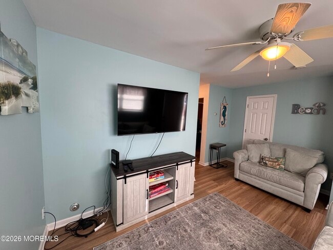 Building Photo - 270 Sherman Ave