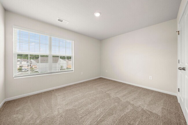 Building Photo - Brand New 4BR home in Great location!