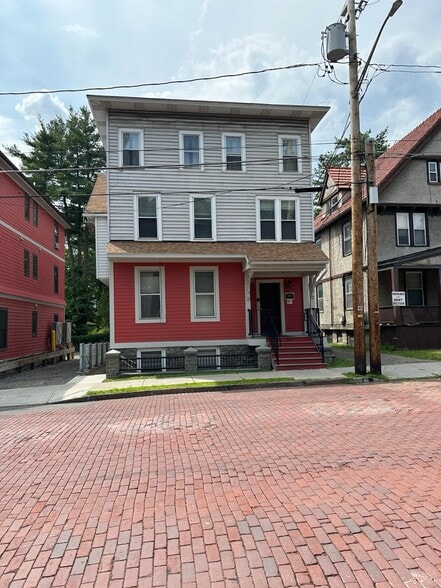 Primary Photo - 408 Stewart Ave.