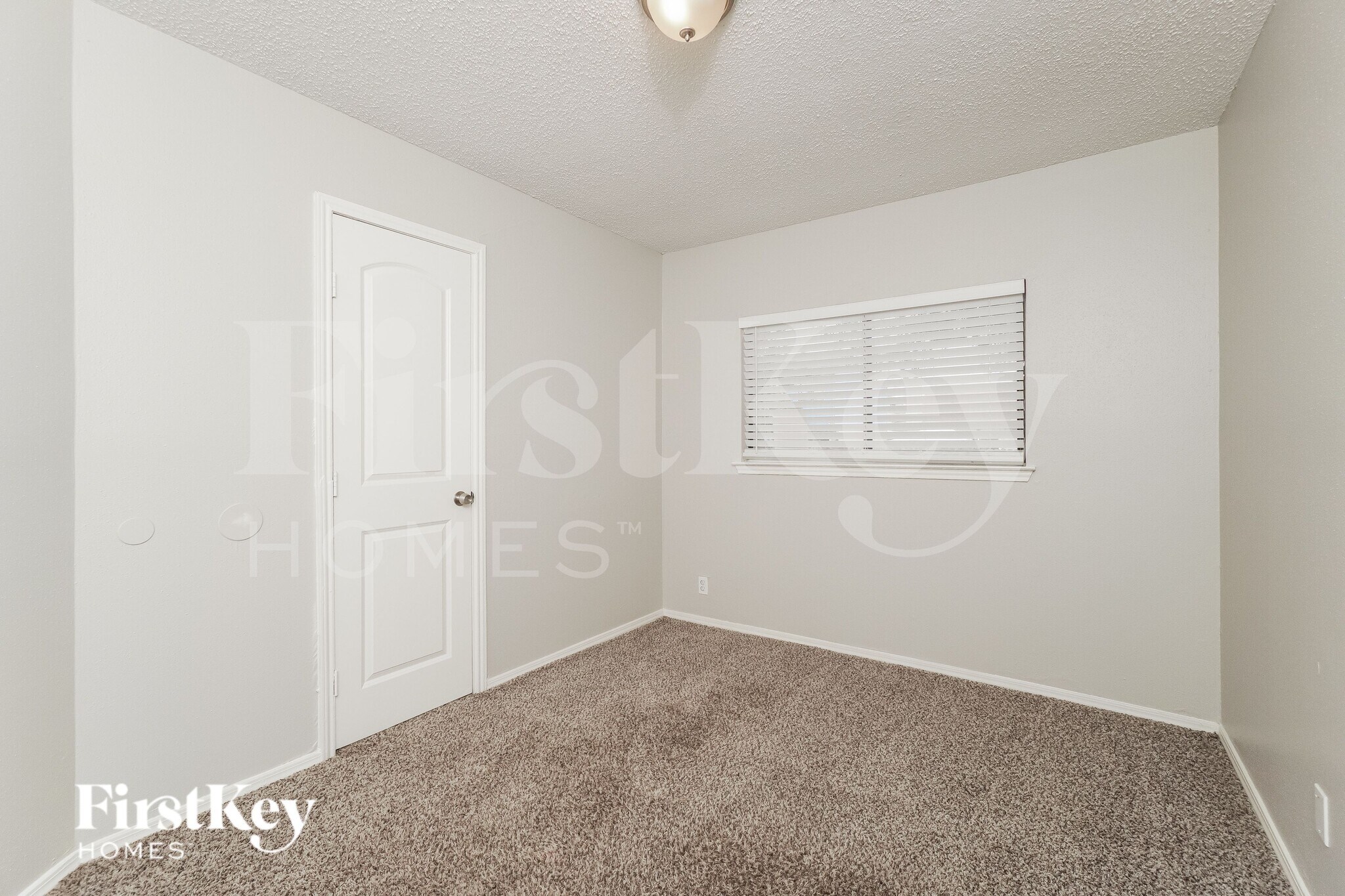 Building Photo - 5934 Burning Sunrise Dr