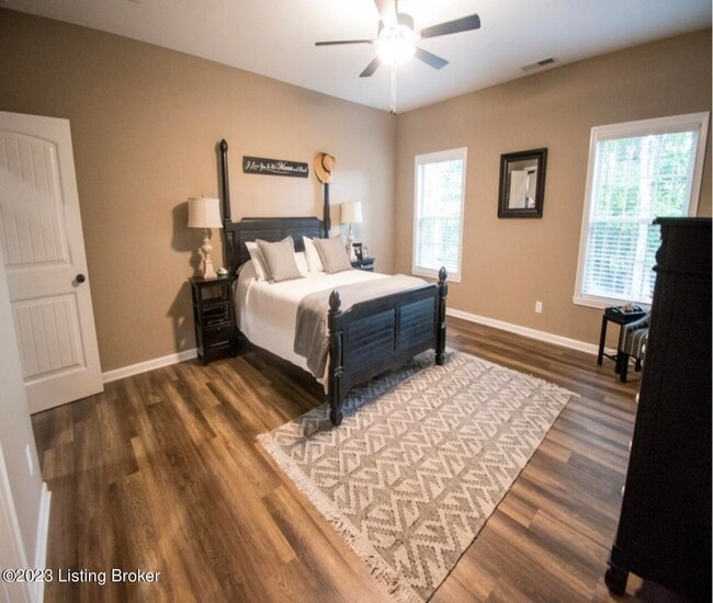Building Photo - 1886 Carabiner Way