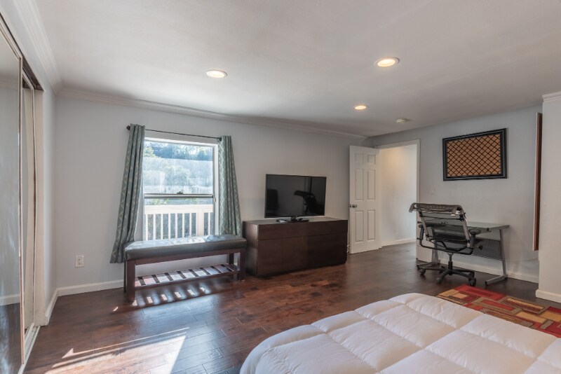 Building Photo - 3617 Sunswept Dr