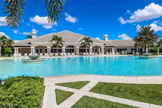 Building Photo - 20281 Corkscrew Shores Blvd
