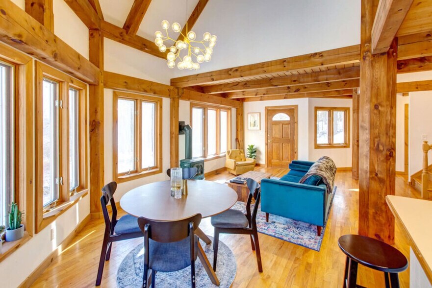 Building Photo - 93 Zych Rd