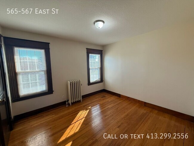 Building Photo - 565-567 East St-