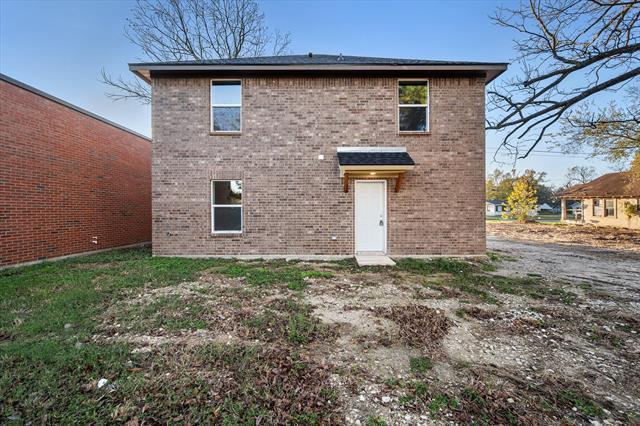 Building Photo - 2004 W 2nd Ave