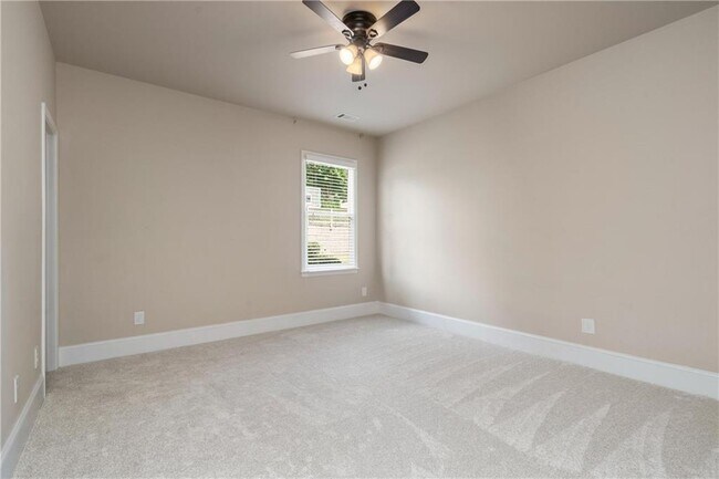 Building Photo - 6639 Trail Side Dr