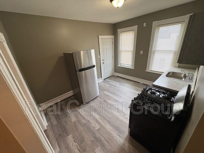 Building Photo - 708 Westover Pl