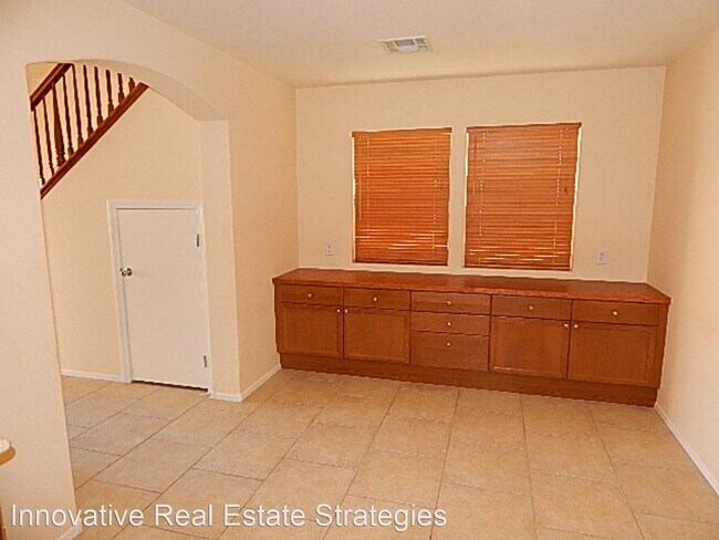 Building Photo - 3 br, 2.5 bath House - 9160 Column Court