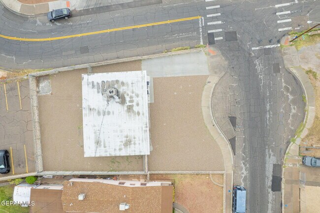 Building Photo - 6302 Wieland Way