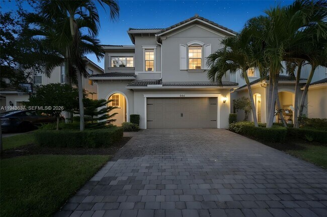 Building Photo - 964 Banyan Dr