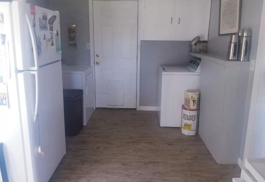 Building Photo - 1204 S Fern St