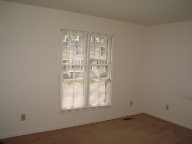 Building Photo - Convenient Location!! Spacious Bedrooms! S...