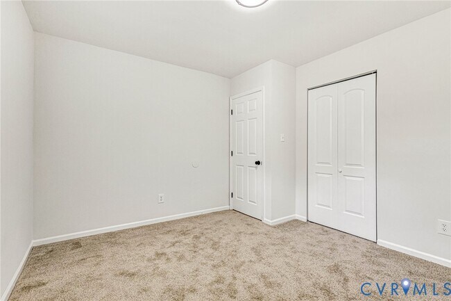 Building Photo - 9015 Covewood Rd