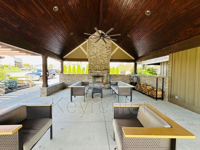 Building Photo - 11022 Big Sky Ln.