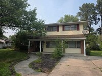 Building Photo - 812 Leeds Ln