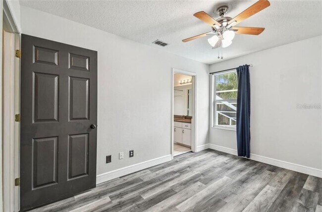 Building Photo - 16003 Ridley Pl